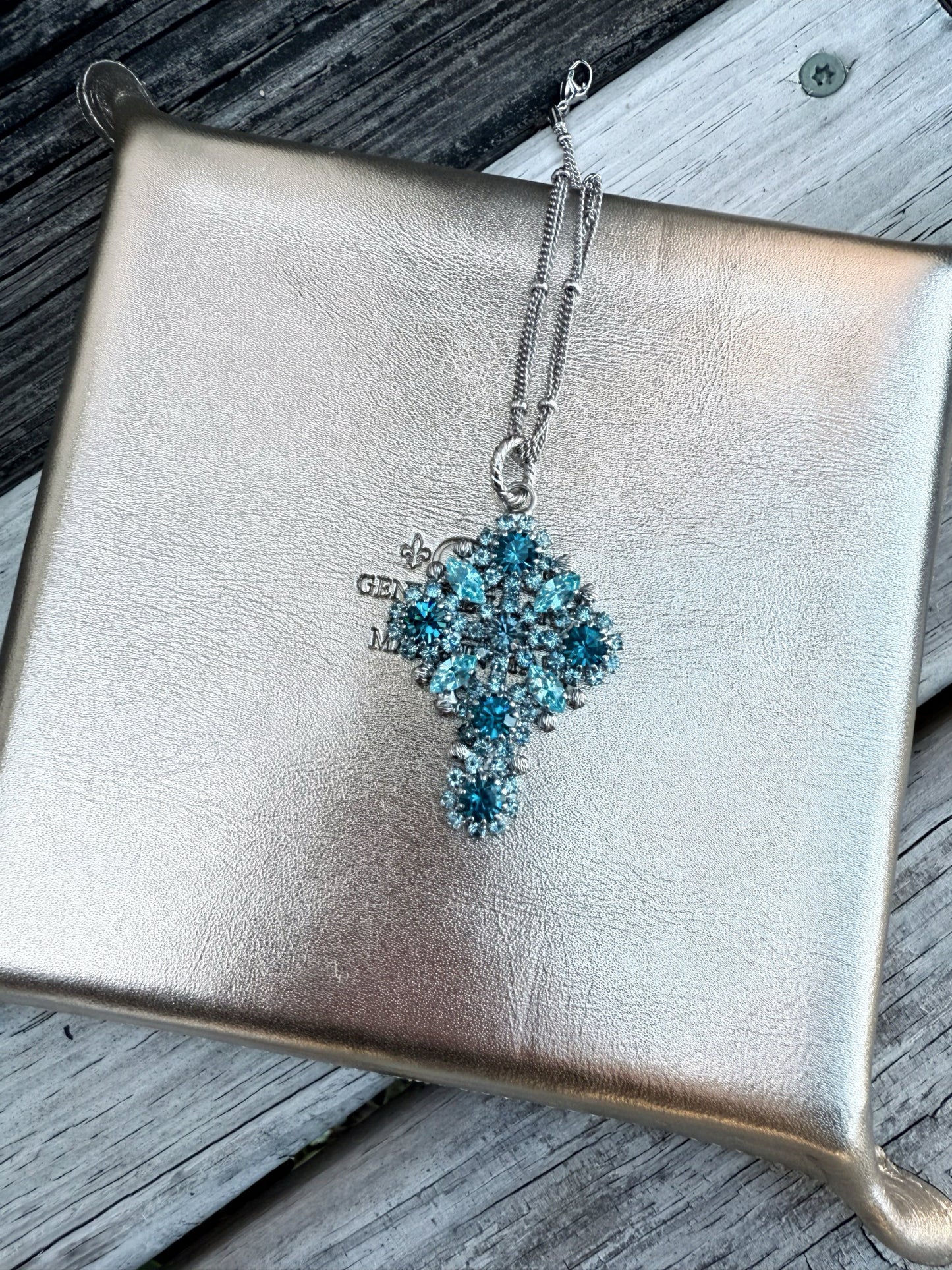 MonnaLuna Blue Cross Necklace on Silver