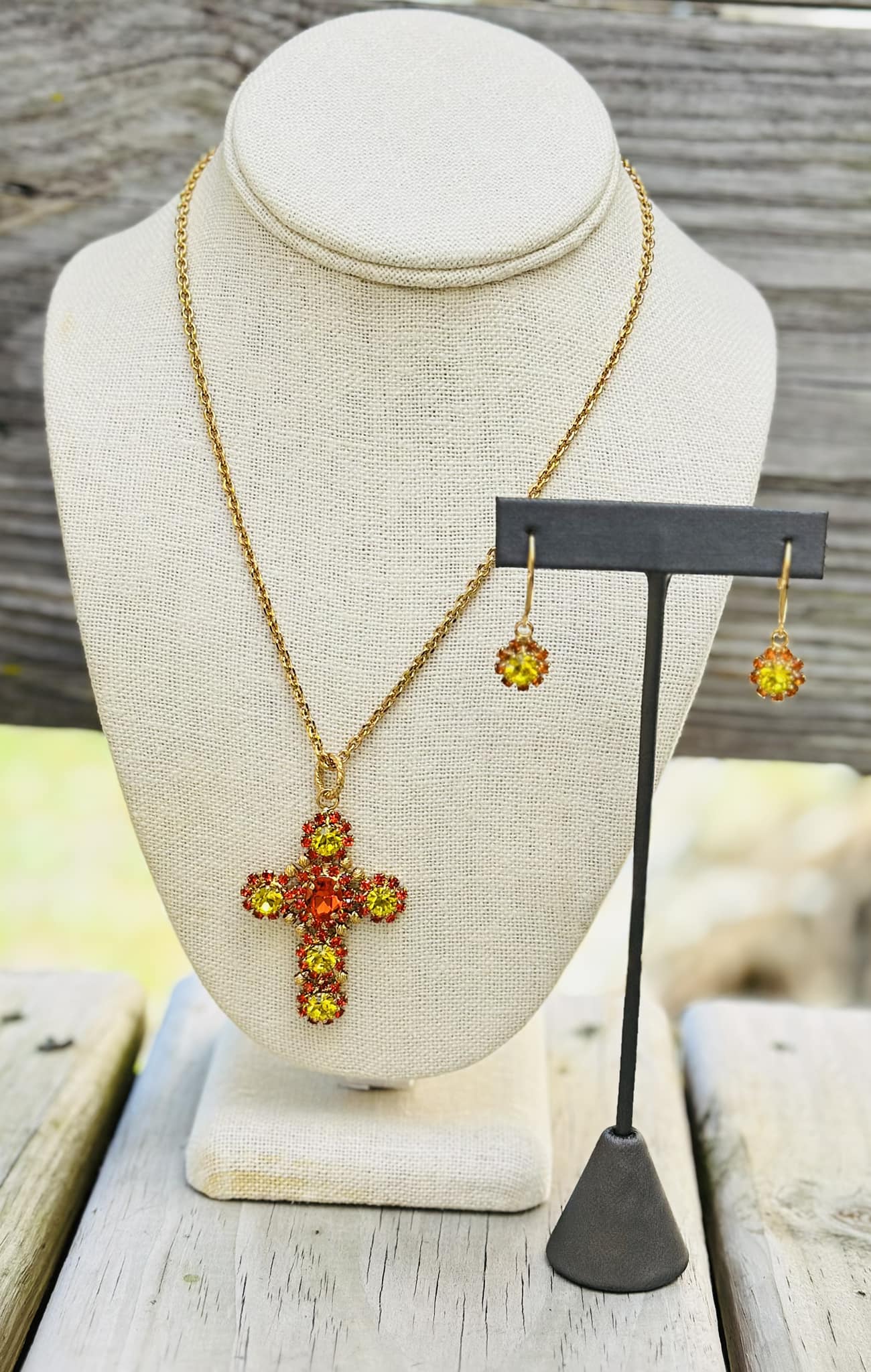 MonnaLuna Pompeii Cross Set