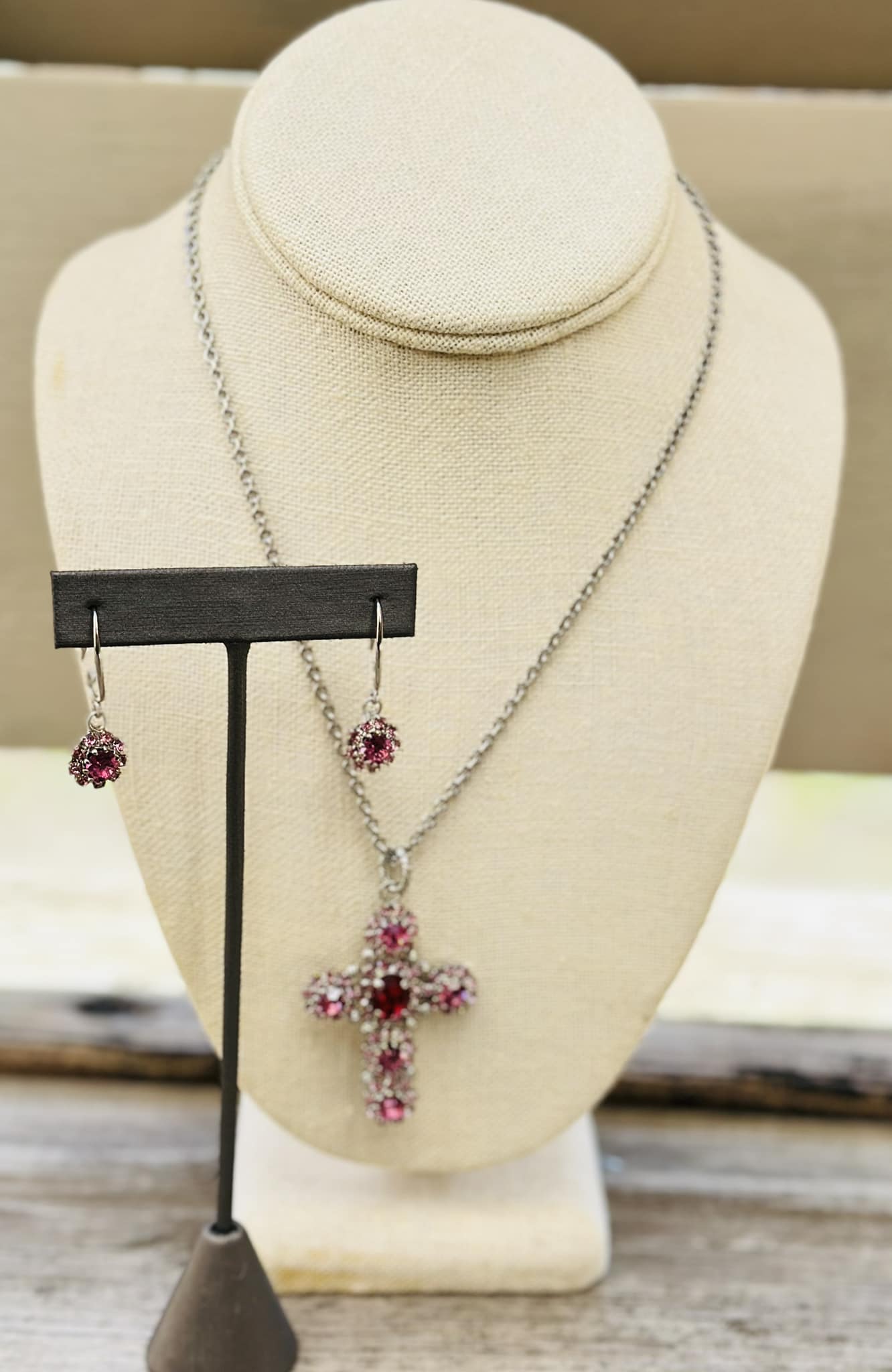 MonnaLuna Pompeii Cross Set (Pinks)