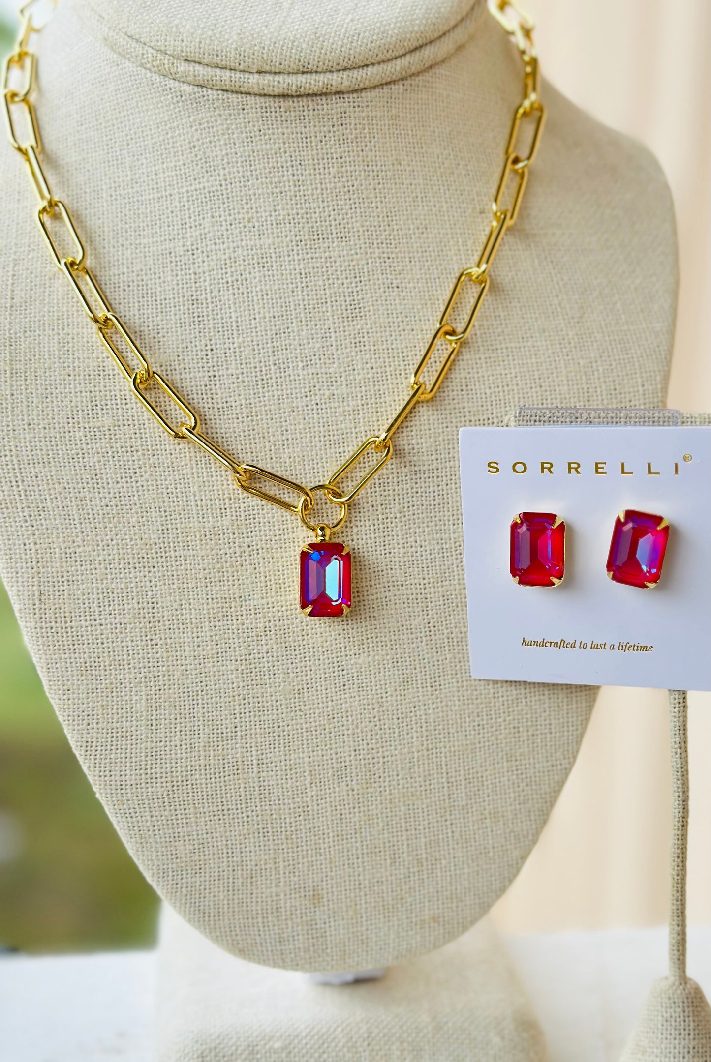 Nia Pendant Set-red ruby delite