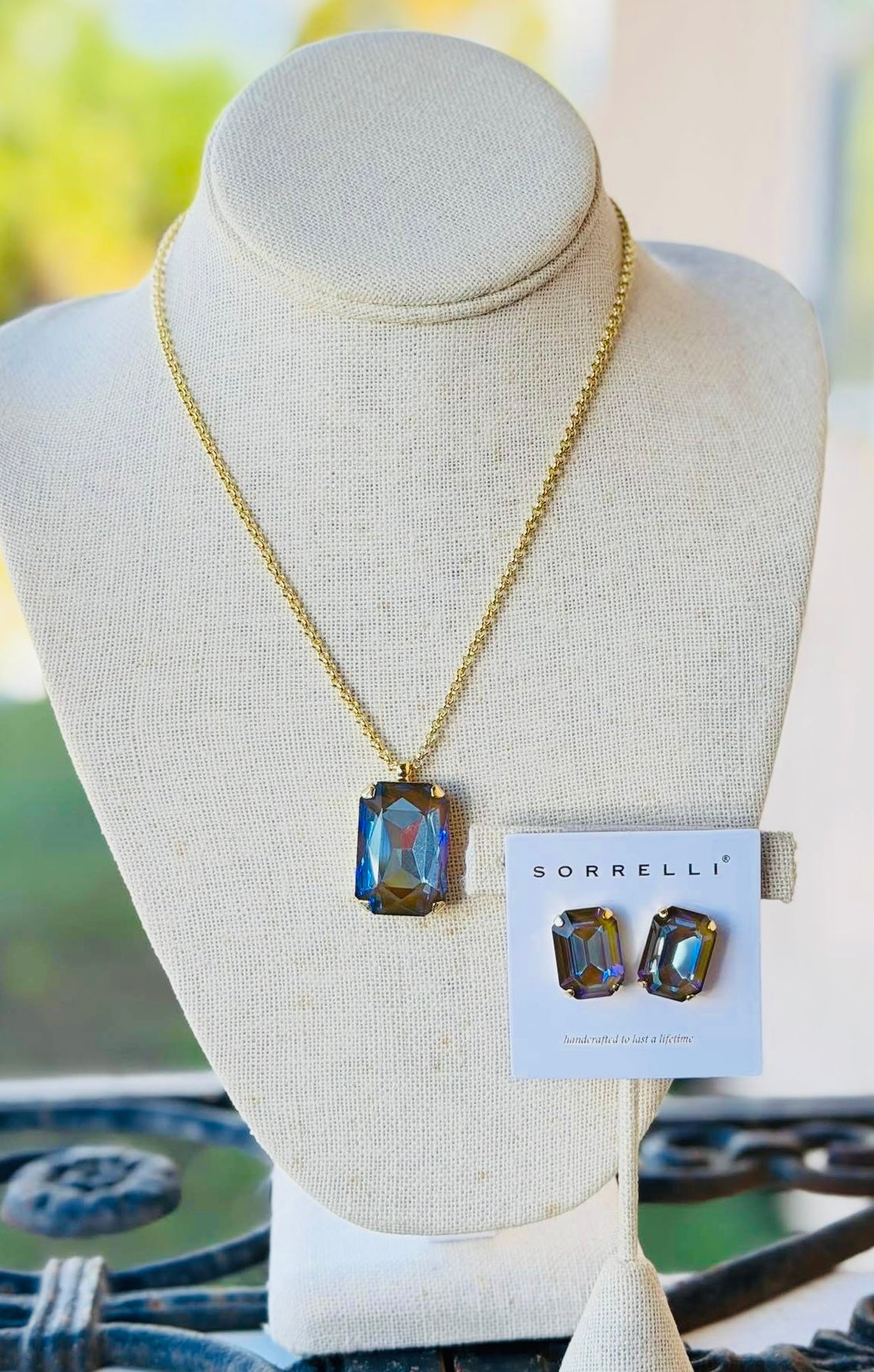 Viretta pendant set- cappuccino$125