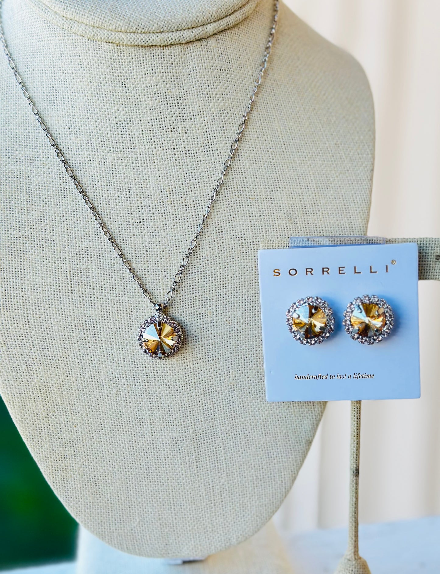 Golden Shadow Black Friday Special