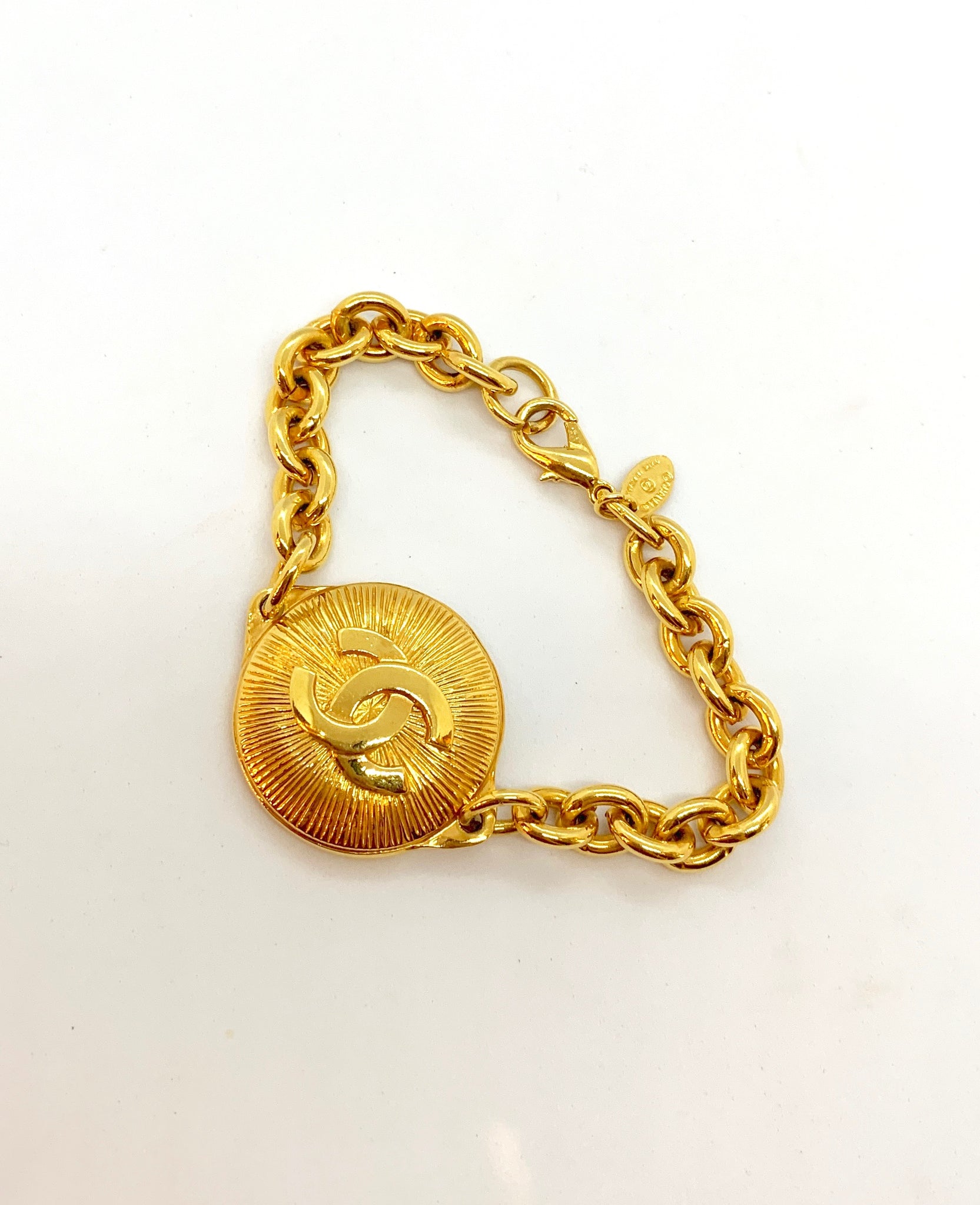 Sold at Auction: CHANEL - Vintage 03P Side Portrait '5' Medallion Chain  Gold 'CHANEL' Bracelet